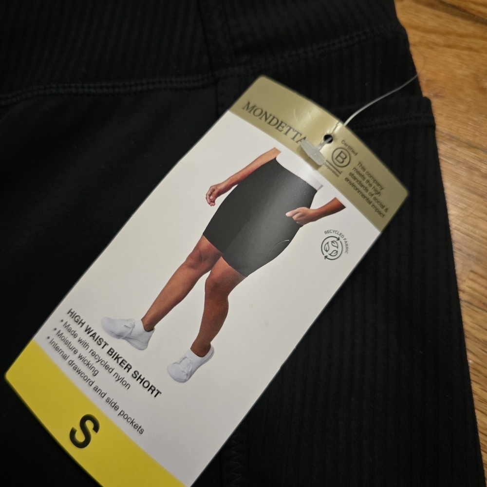 Mondetta Black High-Waisted Bike Shorts - Picture 3 of 9